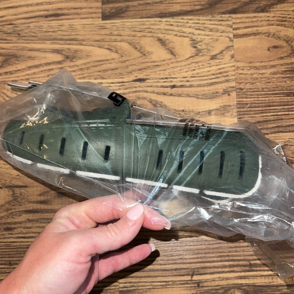 Floaters  - Picture 2 of 2